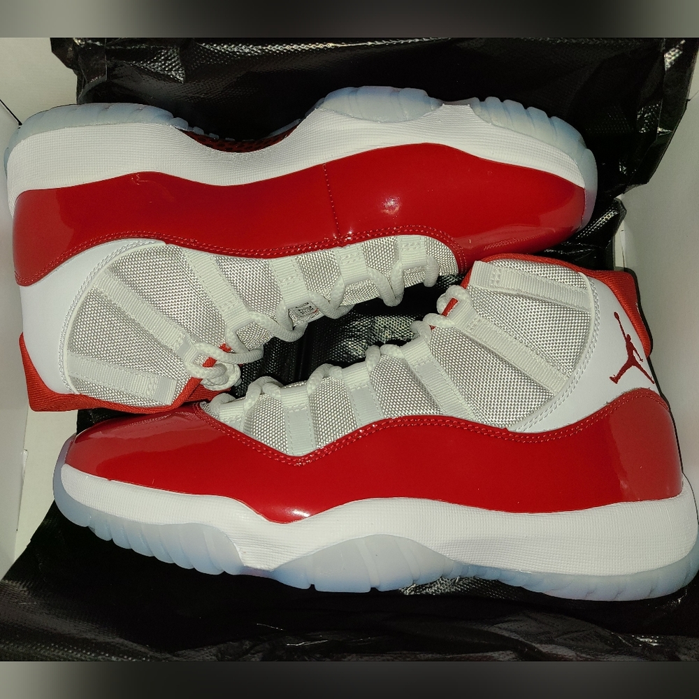 (SOLD) Jordan 11 Retro Cherry Men's Size 10 CT8012-116